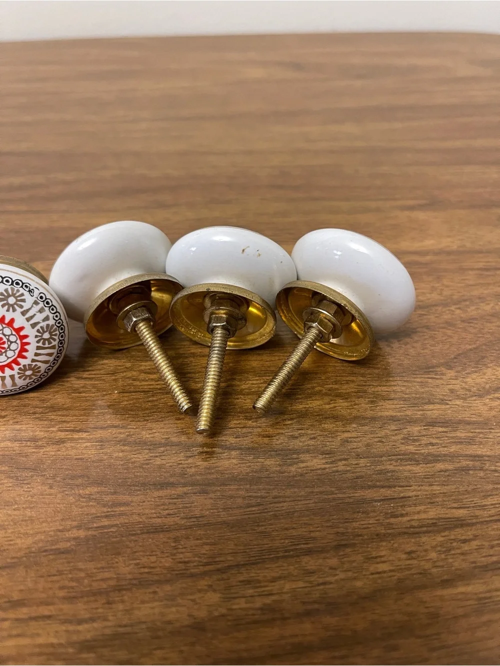Set of 6 Patterned Knobs